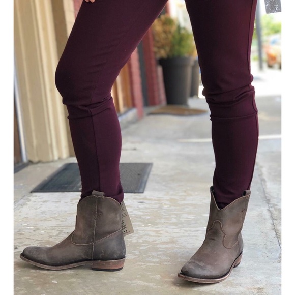 [ BRAND NEW ] Cafe Booties - Picture 2 of 2